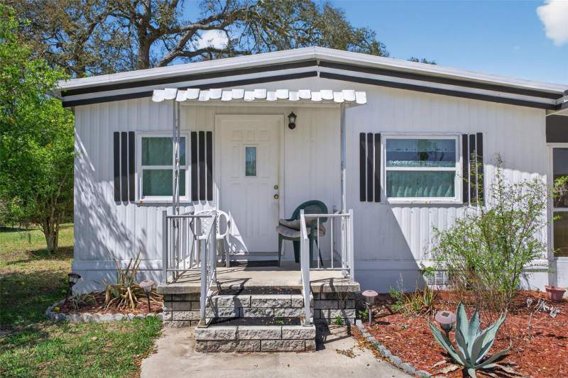 2 bedroom Mobile Home at 7489 Western Circle Drive, High Point Mh Sub, Brooksville — photo 3