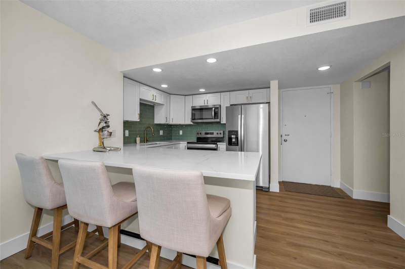2 bedroom Condominium at 4015 Bayshore Boulevard #4C, Bayshore Towers A Condo, Tampa — photo 4