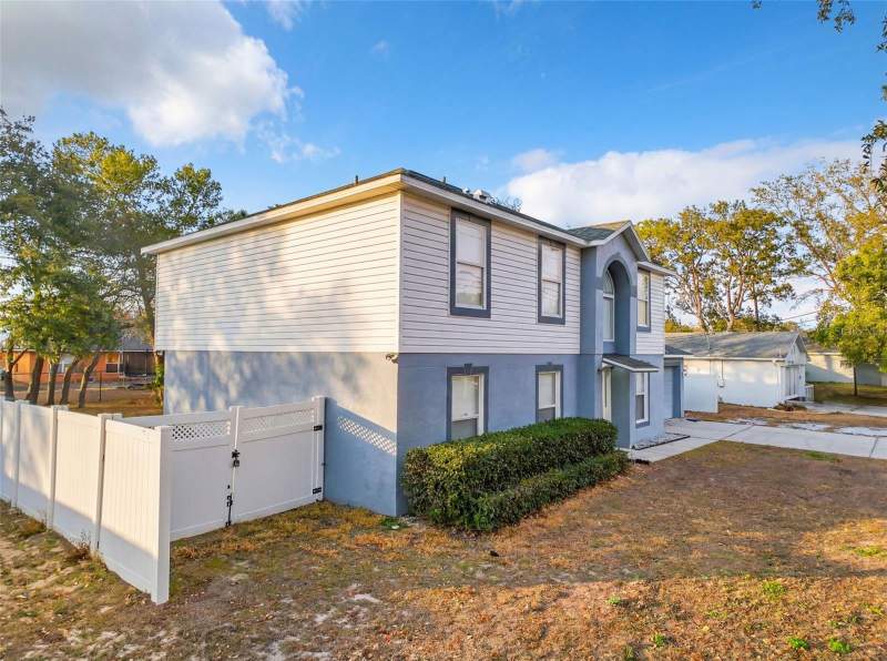 4 bedroom Single Family Residence at 3181 Deltona Boulevard, Spring Hill, Spring Hill — photo 4