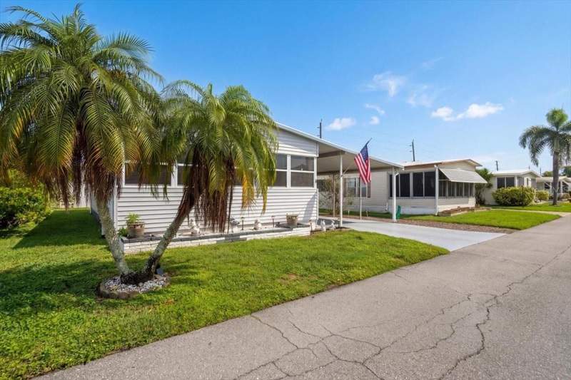 2 bedroom Manufactured Home at 808 53rd Avenue #283, Palm Lake Estates, Bradenton — photo 3