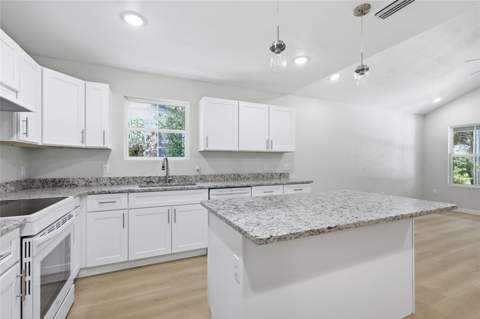 2449 SE 10th Avenue, Gainesville FL - photo 6 of 6