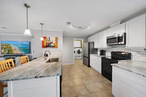 298 Bahama Drive, Palmetto FL - photo 10 of 26