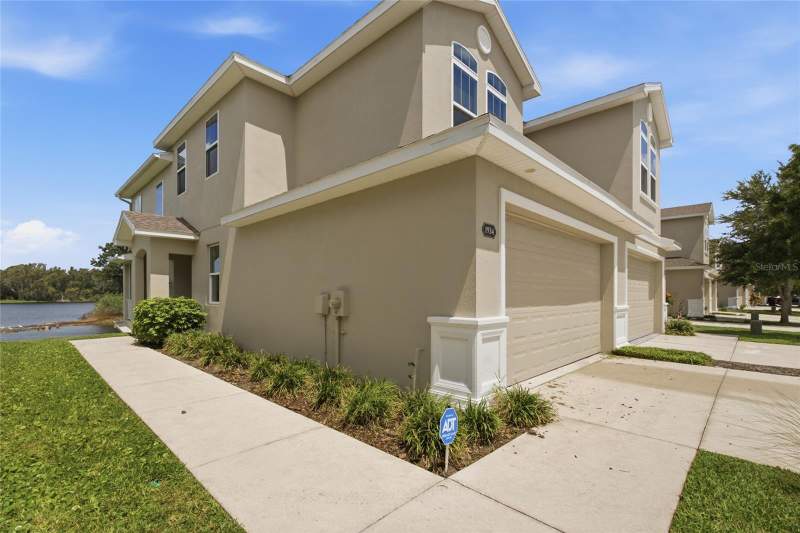 4 bedroom Townhouse at 1934 Lake Ridge Boulevard, Montclair Lake Twnhms -Phase 2, Clearwater — photo 3