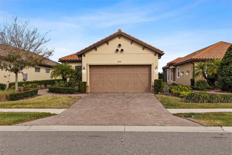 8424 ALBERATA VISTA DRIVE home for sale in Esplanade of Tampa