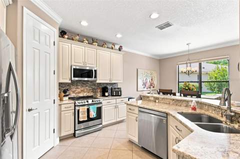 463 Monterey Street, Poinciana FL - photo 9 of 72