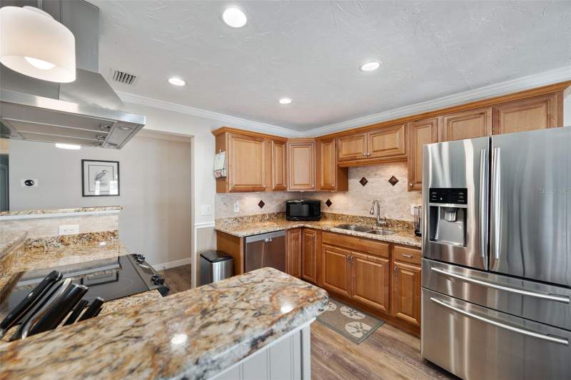 2 bedroom Condominium at 5257 Beach Drive #D, Waterside At Coquina Key South, St Petersburg — photo 4
