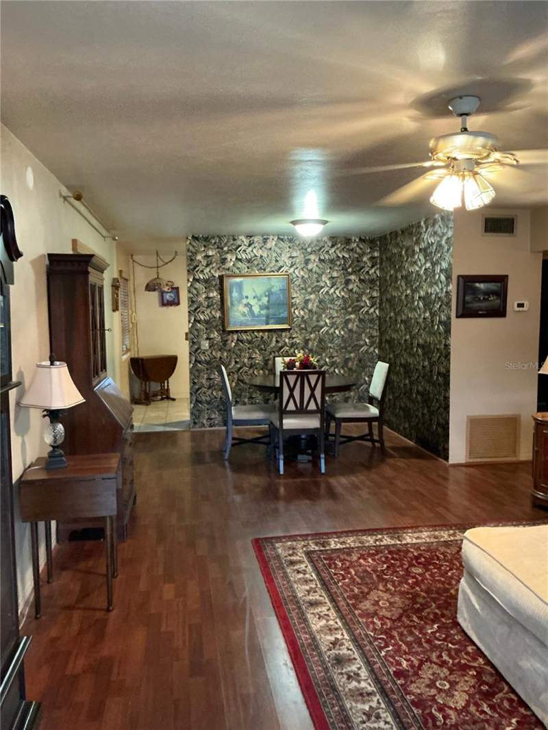 2 bedroom Condominium at 4300 58th Street #1801, Clearview Oaks Paradise, Kenneth City — photo 4