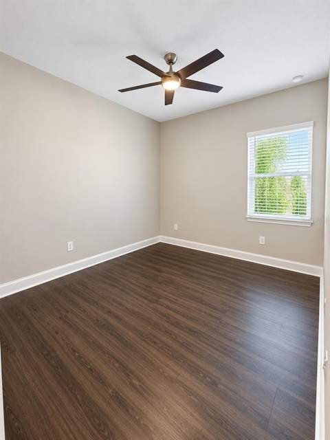 7230 Hourglass Drive, Apollo Beach FL - photo 11 of 17