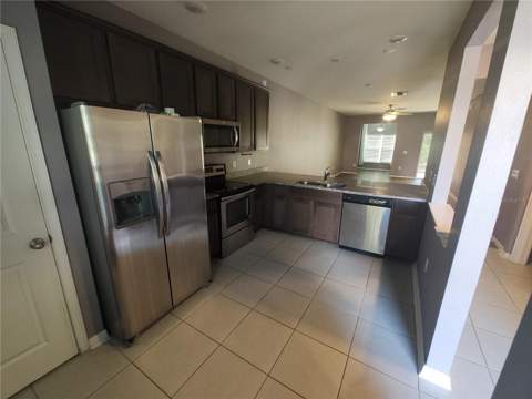 1103 Hillhurst Drive, Wesley Chapel FL - photo 23 of 26