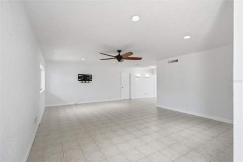 5285 40th Street, St Petersburg FL - photo 6 of 6
