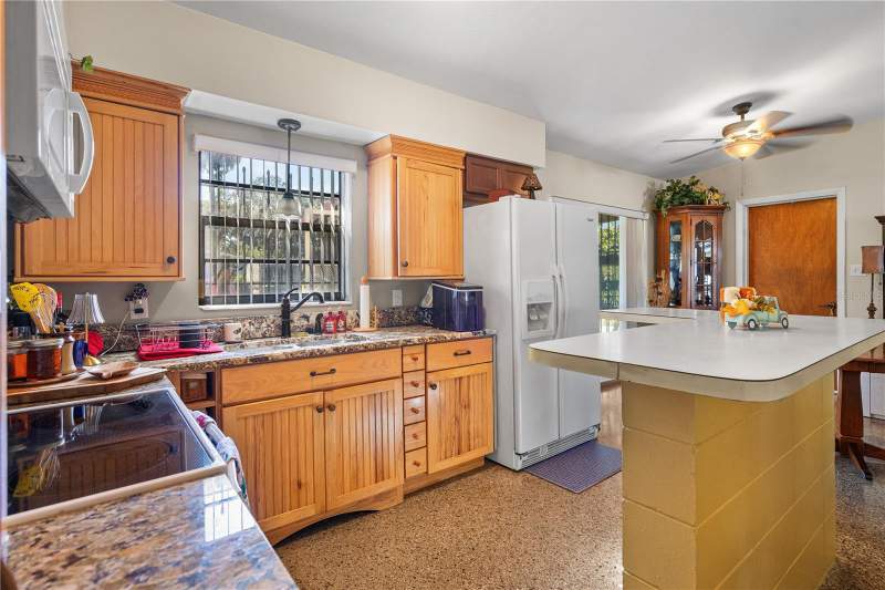 3 bedroom Single Family Residence at 528 DOCTORS DRIVE, MARTINS PLAN, OVIEDO — photo 5