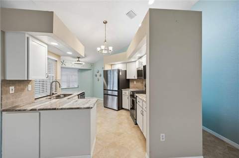 13 Sportsman Road, Rotonda West FL - photo 10 of 32