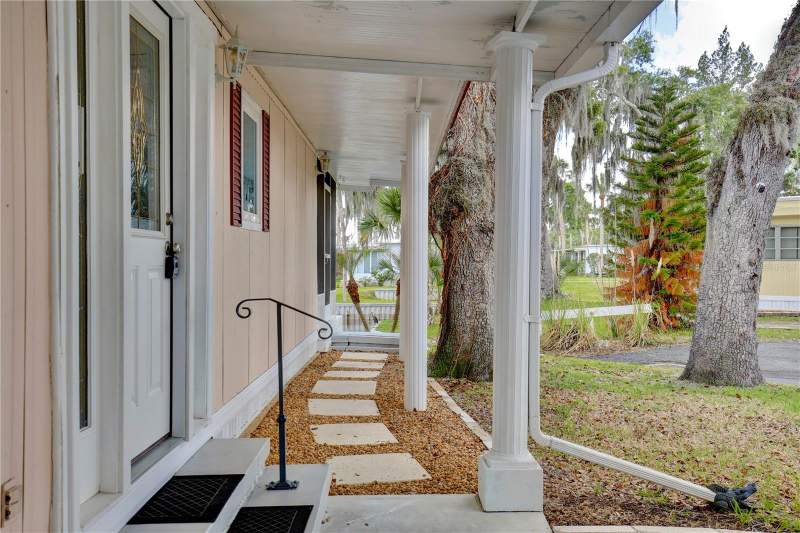 2 bedroom Mobile Home at 105 Canal View, Eustis Country Club Manor Mhp Unit 02A, Eustis — photo 4