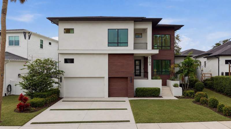 5104 W EVELYN DRIVE home for sale in Beach Park