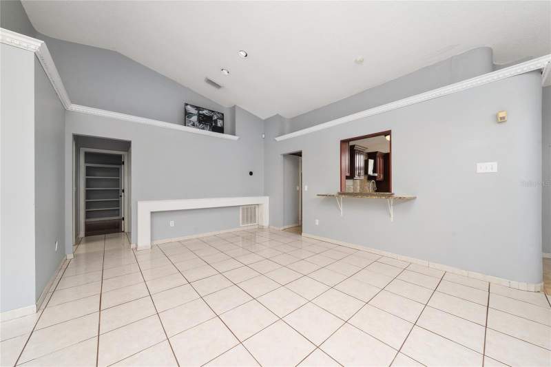 3 bedroom Single Family Residence at 8810 Kensington Court, Lindfields Unit 1, Kissimmee — photo 5