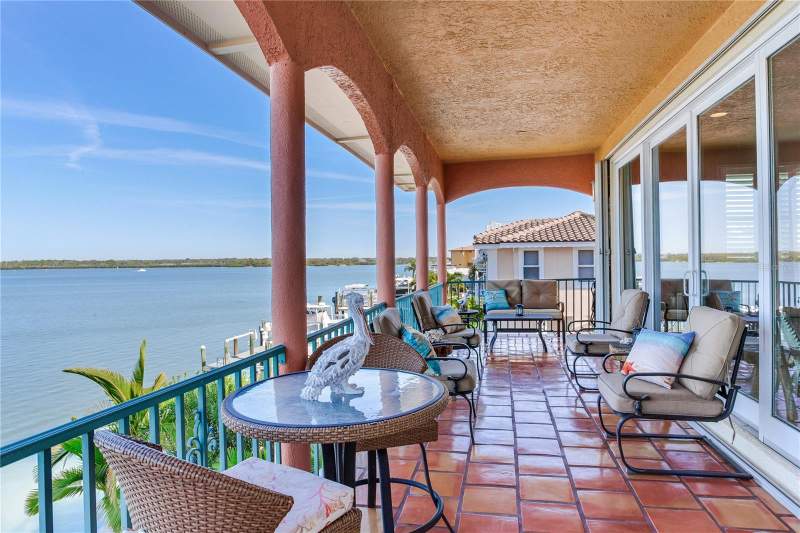 4 bedroom Single Family Residence at 16480 REDINGTON DRIVE, REDINGTON BEACH HOMES 5TH ADD, REDINGTON BEACH — photo 4