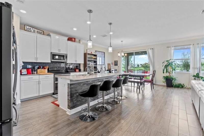 5 bedroom Single Family Residence at 11819 Imaginary Way, Storey Park Prcl L, Orlando — photo 5