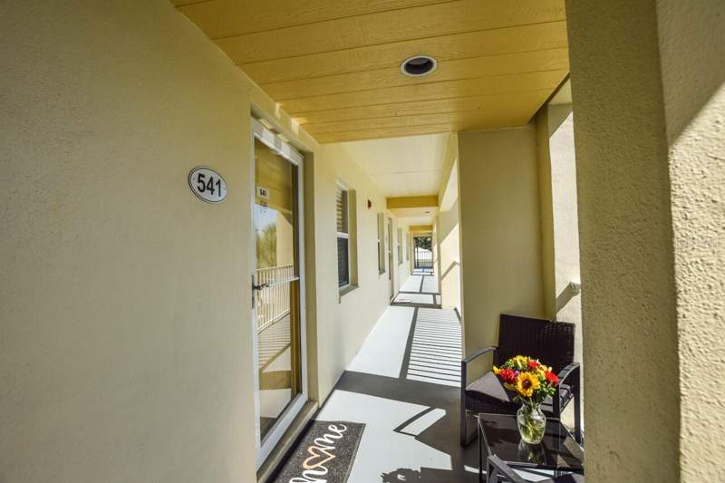 2 bedroom Condominium at 433 Cerromar Lane #541, Farmington Vistas, Venice — photo 2