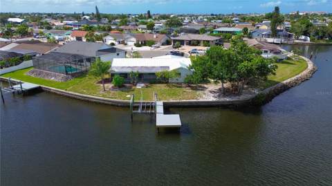 6533 Senegal Palm Way, Apollo Beach FL - photo 6 of 6