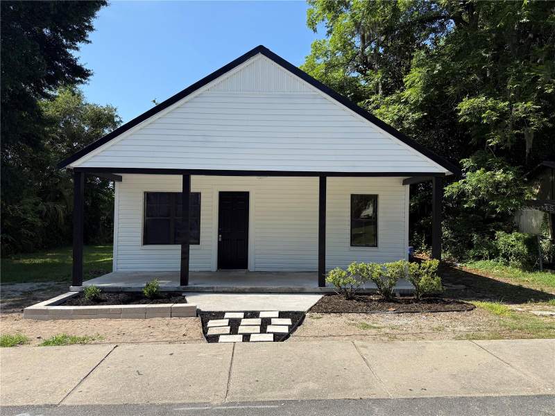 3 bedroom Single Family Residence at 1018 SW 2nd Street, Mitchells Add, Ocala — photo 2