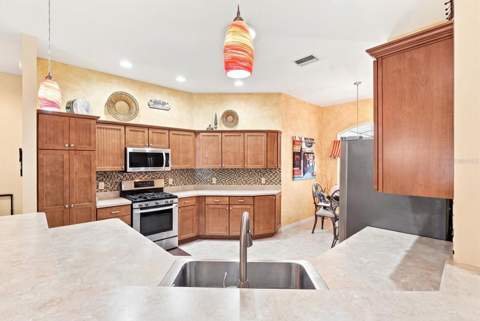 438 Troy Loop, The Villages FL - photo 19 of 57