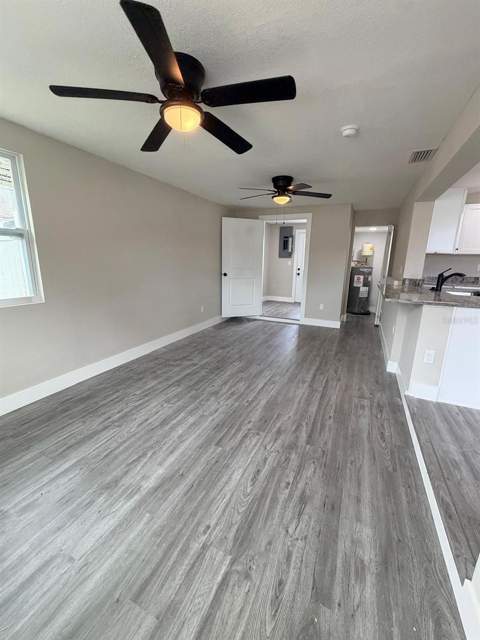 4112 Mesa Drive, New Port Richey FL - photo 9 of 25