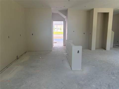 7536 Deer Valley Circle, Tampa FL - photo 10 of 18
