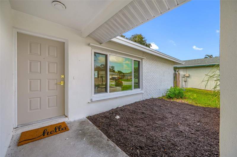 3 bedroom Single Family Residence at 6853 SANDWATER TRAIL, BONNIE GLYNN PH ONE-B, PINELLAS PARK — photo 2