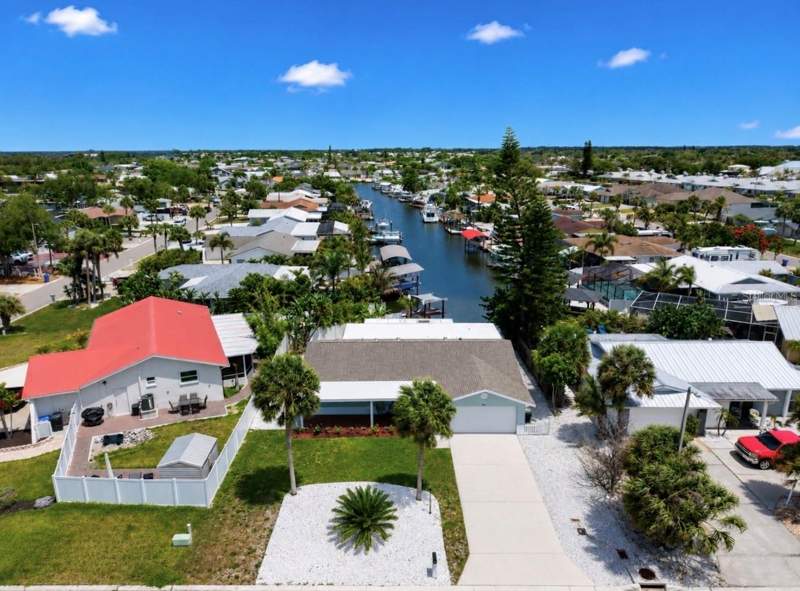 3 bedroom Single Family Residence at 6513 Abaco Drive, Apollo Beach Unit 08 A Resubdi, Apollo Beach — photo 2