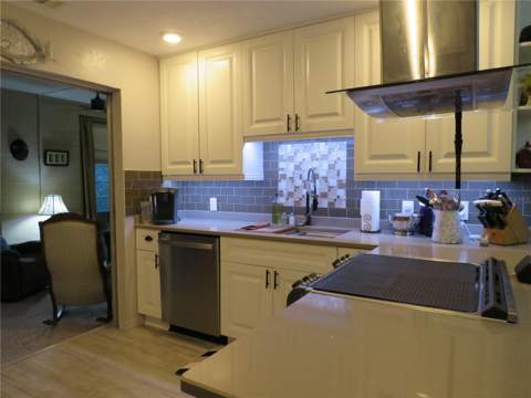 5820 N 43rd Terrace Terrace #1404, Kenneth City FL - photo 15 of 38