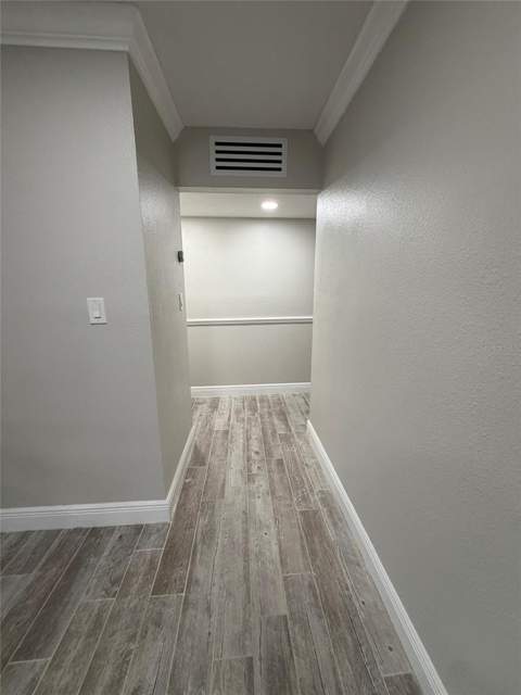 8715 Driftwood Drive, Tampa FL - photo 7 of 41