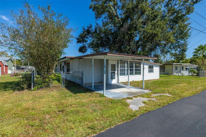 2 bedroom Single Family Residence at 39019 Heath Drive, Zephyrhills Colony Co, Zephyrhills — photo 2