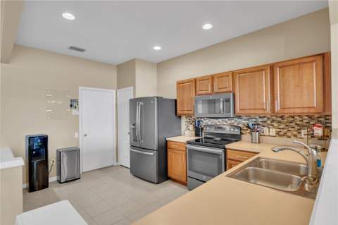 4939 Pond Ridge Drive, Riverview FL - photo 11 of 25