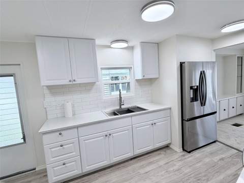 2236 Gondola Drive, Sarasota FL - photo 8 of 29