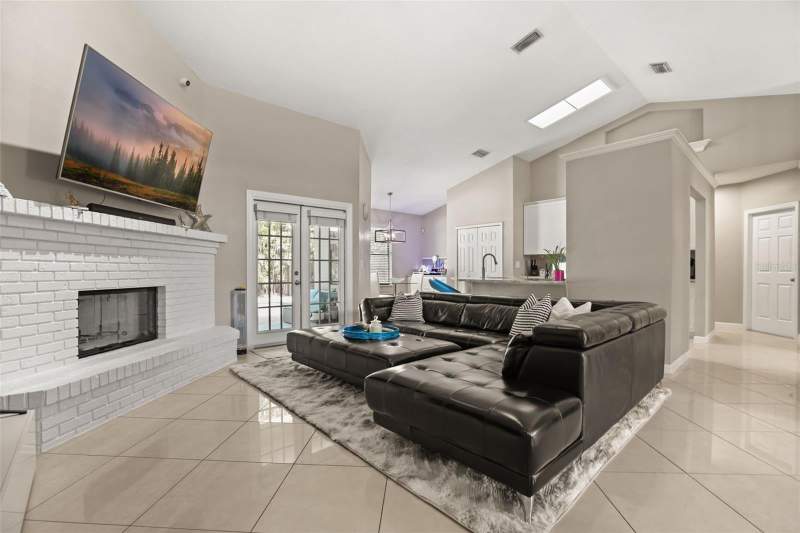 4 bedroom Single Family Residence at 3093 Lake George Cove Drive, Southfork Sub, Orlando — photo 5