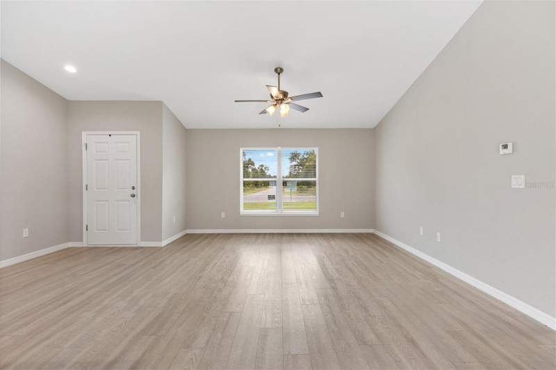 3 bedroom Single Family Residence at 37 Guava Terrace Radial, Silver Spgs Shores Un 42, Ocklawaha — photo 2