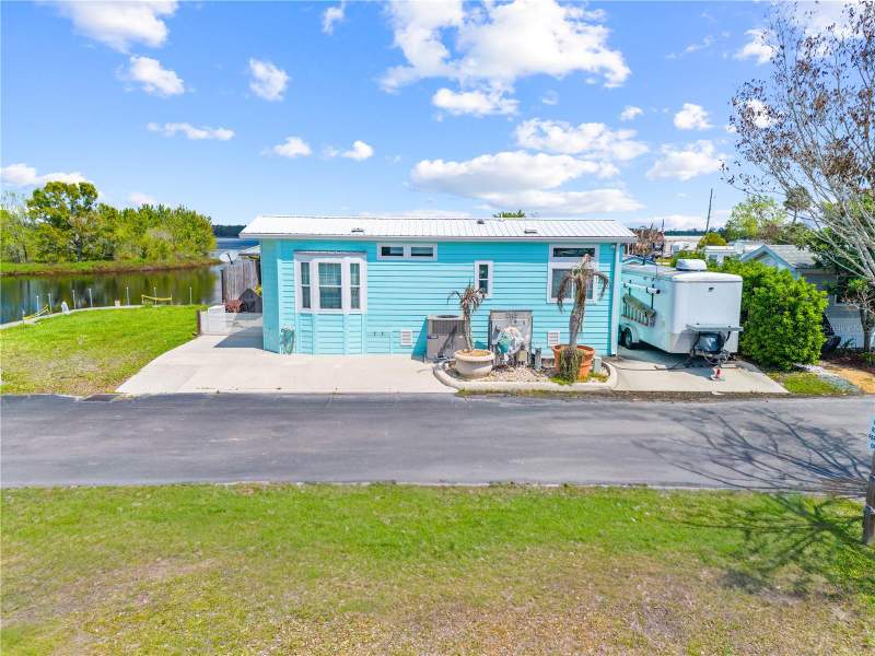 1 bedroom Manufactured Home at 1315 Pine Island Dr N, Shelter Cove, St Cloud — photo 4