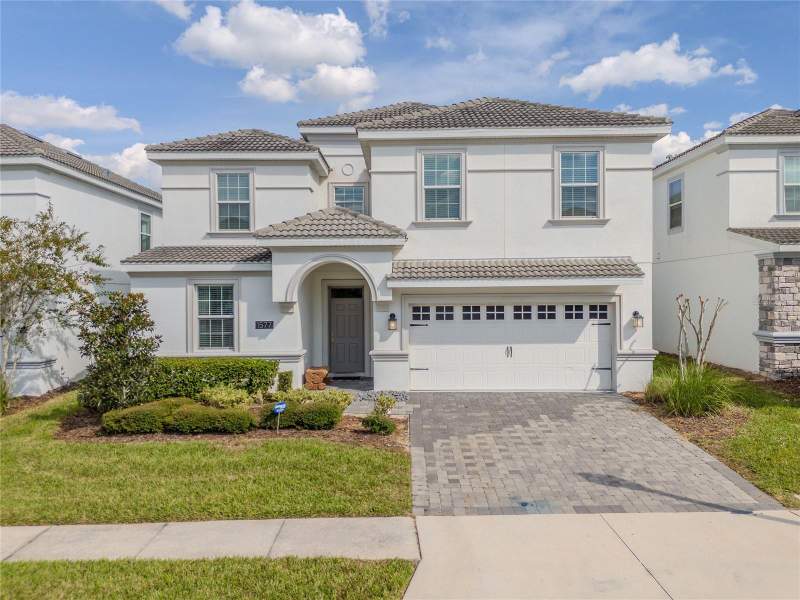 1577 PLUNKER DRIVE home for sale in Stoneybrook South