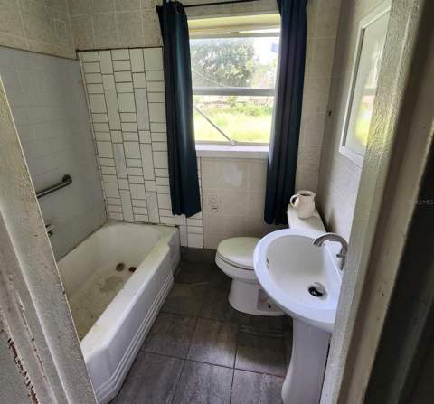 2306 Butler Street, Leesburg FL - photo 13 of 17