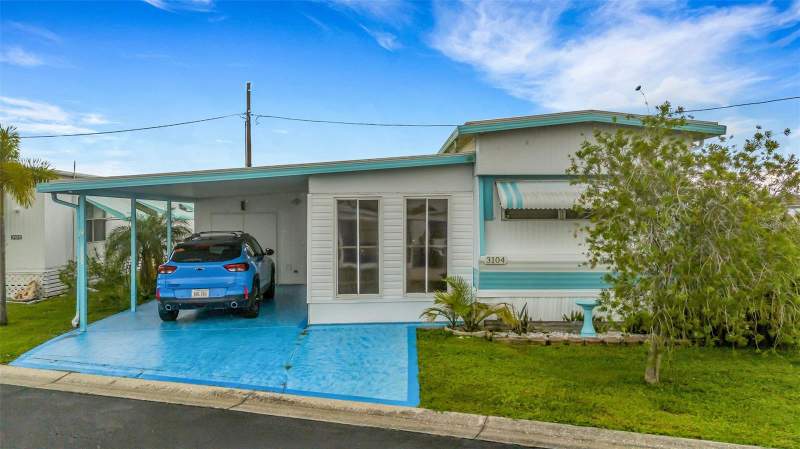 3 bedroom Manufactured Home at 3104 Darnea Lane, Terra Siesta Mobile Home Park Co-Op, Ellenton — photo 2