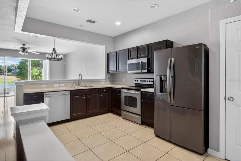 3 bedroom Townhouse at 4954 SW 45th Circle, Wynchase Twnhms, Ocala — photo 4