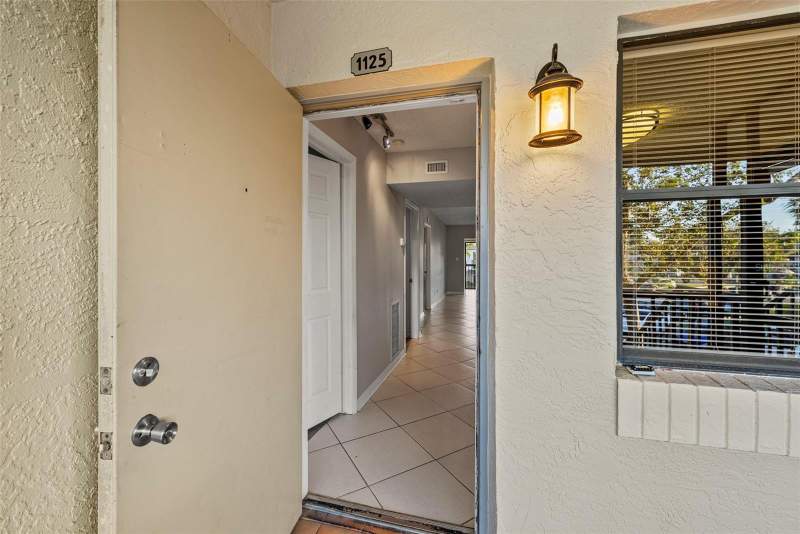 2 bedroom Condominium at 1918 Pelican Landing Boulevard #1125, Club At Feather Sound The Condo, Clearwater — photo 4