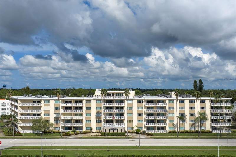 1200 N SHORE DRIVE #208 home for sale in Shore Crest St Petersburg