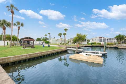 7214 Mount Fairfield Road #527, St Petersburg FL - photo 18 of 27