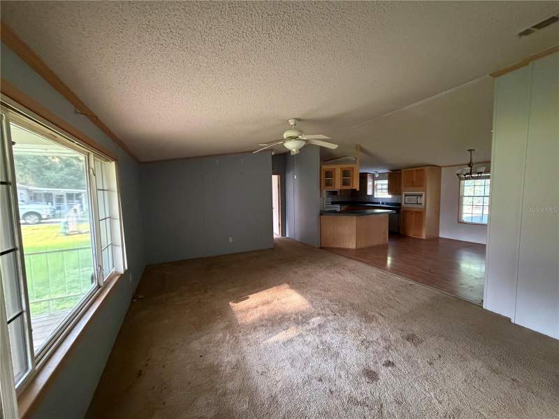 3 bedroom Manufactured Home at 17131 NW 83rd Court, Silver Oaks S/D Phase 1, Fanning Springs — photo 5