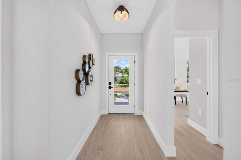 4 bedroom Single Family Residence at 4410 4TH AVENUE, HALLS CENTRAL AVE 3, ST PETERSBURG — photo 4
