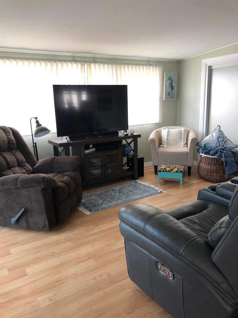 2 bedroom Mobile Home at 1100 Belcher Road #18, Fairway Village Mobile Home Park, Largo — photo 5
