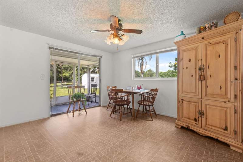 3 bedroom Single Family Residence at 12631 Hobson Simmons Road, Unplatted, Lithia — photo 4