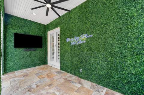 4802 W Beachway Drive, Tampa FL - photo 22 of 47