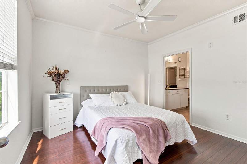 2 bedroom Condominium at 4221 W Spruce Street #2425, Villa Sonoma At International, Tampa — photo 5